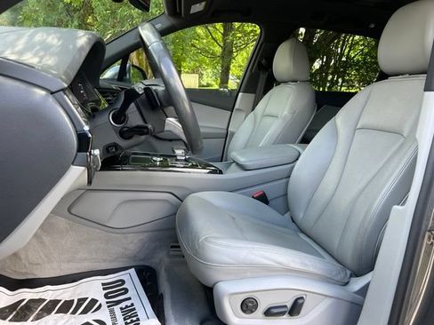 Used 2018 Audi Q7 3.0T Prestige w/ Prestige Package AWD/4WD image 13