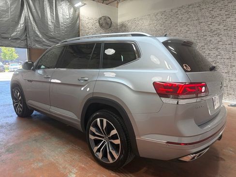 Used 2023 Volkswagen Atlas SEL Premium AWD/4WD image 5