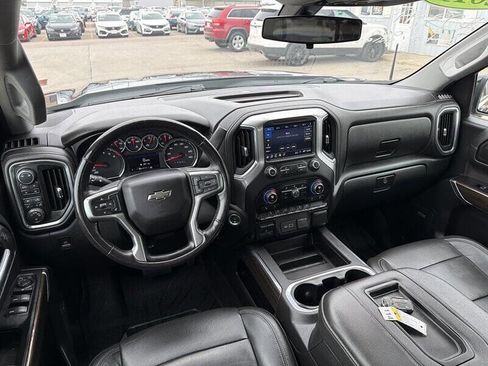 Used 2019 Chevrolet Silverado 1500 RST image 25