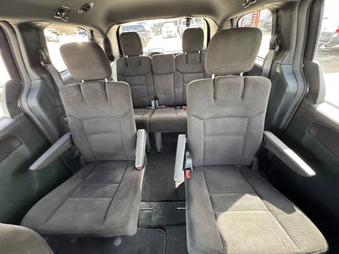 Used 2015 Dodge Grand Caravan SE FWD image 16