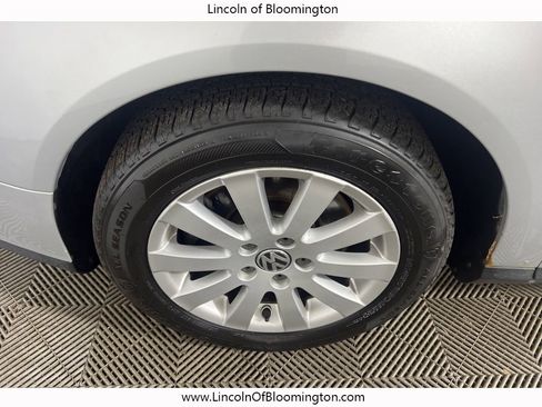 Used 2007 Volkswagen Passat 2.0T image 10