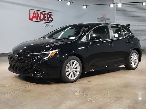 New 2026 Toyota Corolla SE FWD image 3