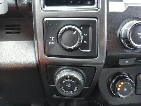 Used 2018 Ford F150 XLT w/ Equipment Group 302A Luxury AWD/4WD image 27