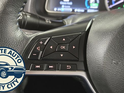 Used 2020 Nissan Leaf SL Plus w/ Protection Package image 11