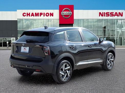 New 2026 Nissan Kicks SV w/ SV Premium Package image 7