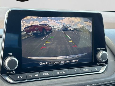 Certified 2023 Nissan Rogue SV image 28