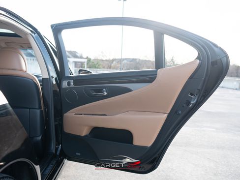 Used 2014 Lexus LS 460 L RWD image 43