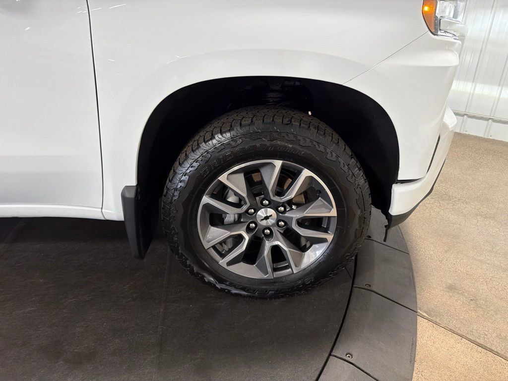 Certified 2022 Chevrolet Silverado 1500 RST AWD/4WD image 34