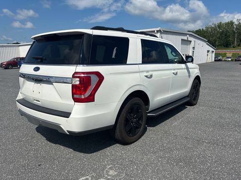 Used 2021 Ford Expedition XLT AWD/4WD image 5