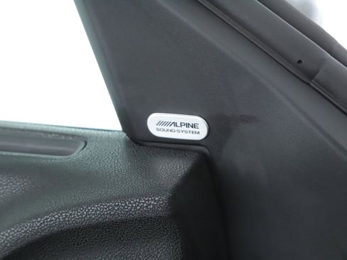 Used 2016 Dodge Charger SXT image 16