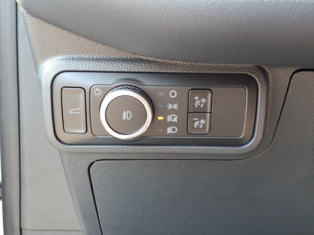 Used 2026 Ford Explorer ST-Line AWD/4WD image 19