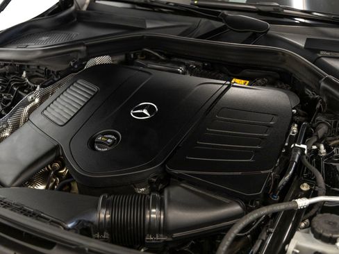 Used 2023 Mercedes-Benz GLC 300 4MATIC image 31