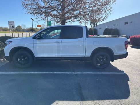 New 2026 Honda Ridgeline Black Edition image 7