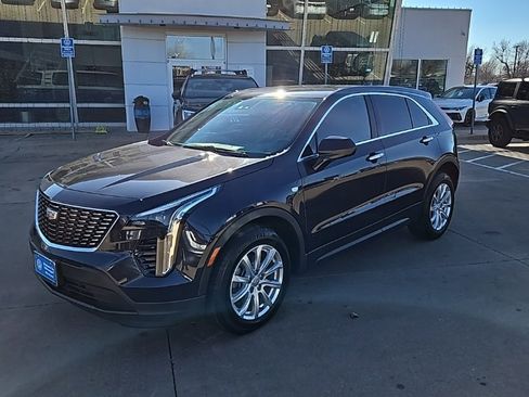 Used 2023 Cadillac XT4 Luxury image 1