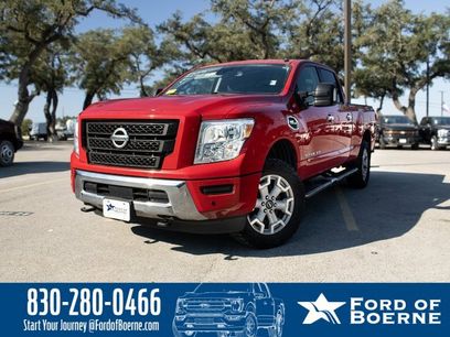 Used 2020 Nissan Titan SV w/ SV Convenience Package