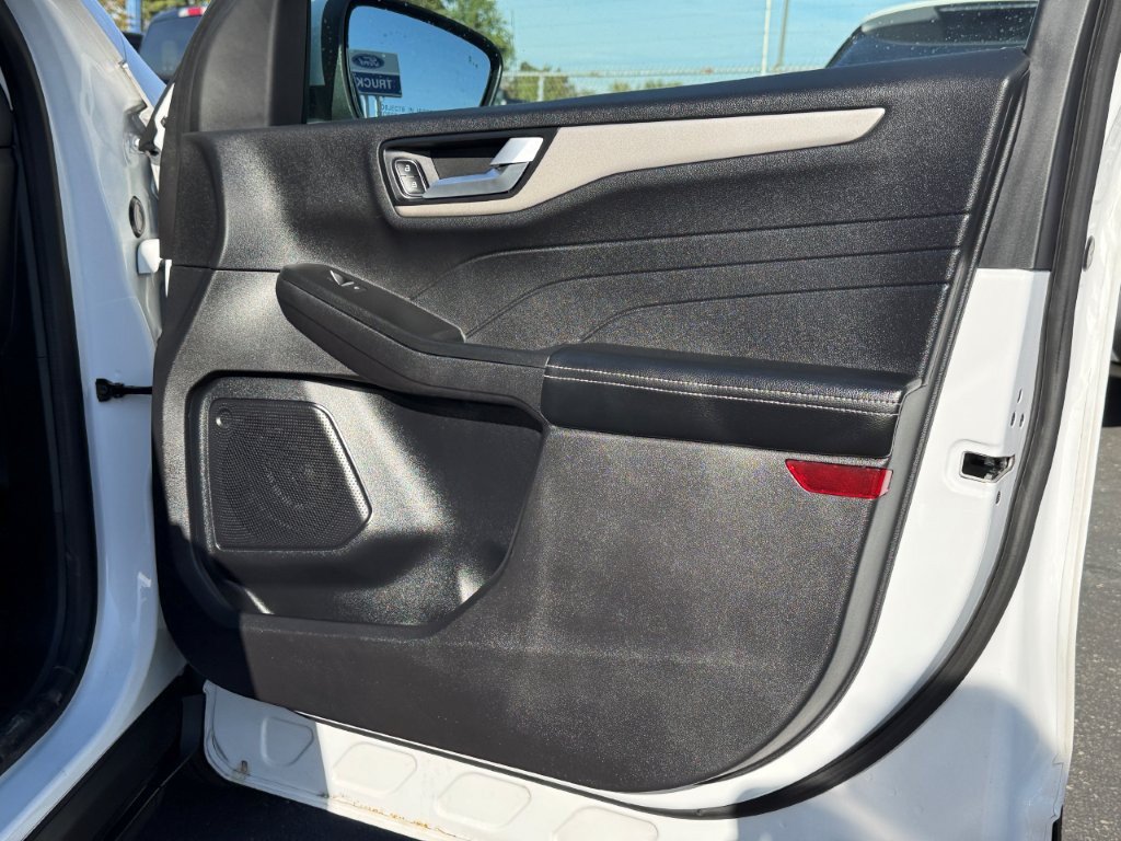 Used 2021 Ford Escape SE FWD image 20
