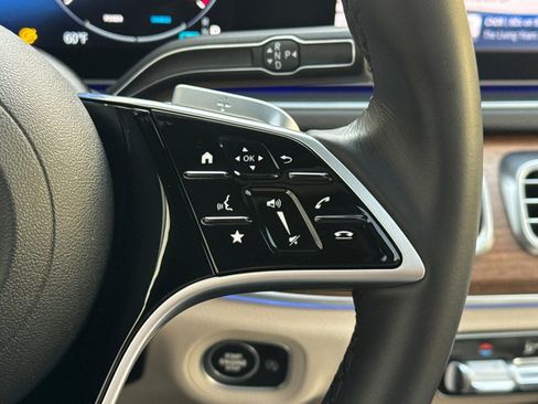 Used 2025 Mercedes-Benz GLE 350 4MATIC image 29