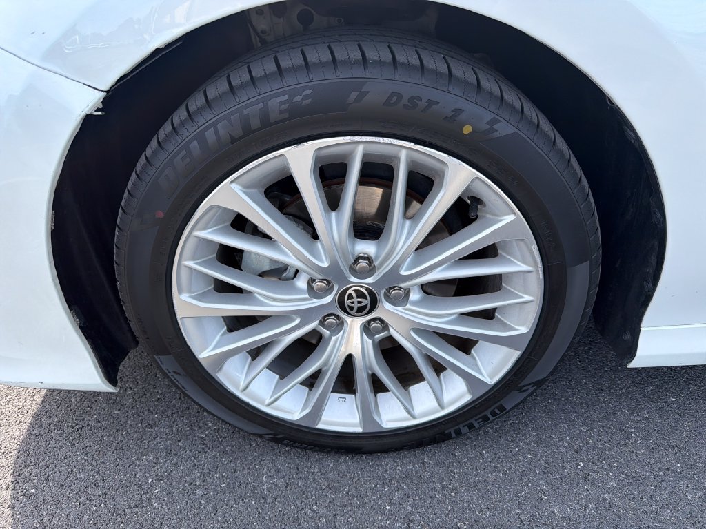 Used 2020 Toyota Camry XLE w/ Driver Assist Package FWD image 13