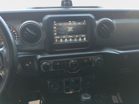 Used 2020 Jeep Wrangler Unlimited Sport S AWD/4WD image 6