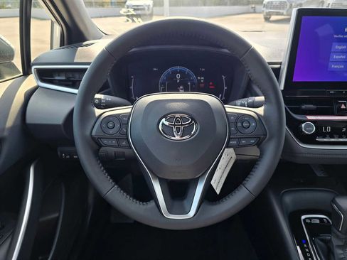Certified 2025 Toyota Corolla SE image 18