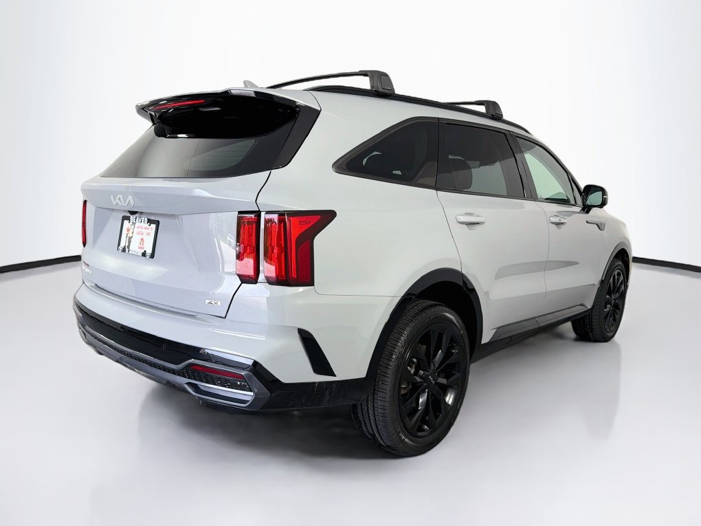 Used 2023 Kia Sorento SX AWD/4WD image 10