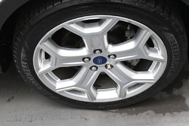 Used 2019 Ford Escape Titanium AWD/4WD image 36