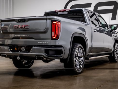 Used 2025 GMC Sierra 1500 Denali w/ Denali Reserve Package AWD/4WD image 35