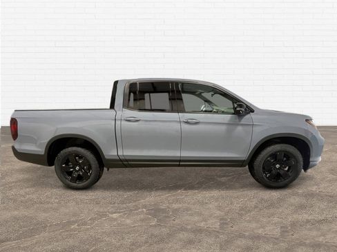New 2026 Honda Ridgeline Black Edition image 7