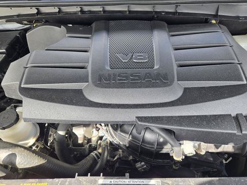 Used 2024 Nissan Titan PRO-4X w/ Pro-4x Convenience Package AWD/4WD image 31