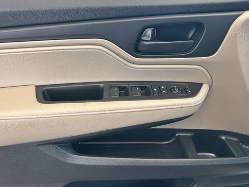 Used 2021 Honda Odyssey EX image 10