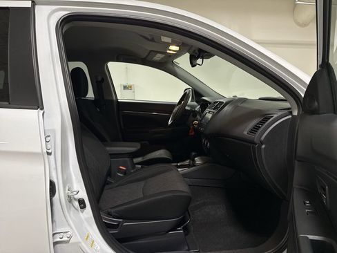 Used 2024 Mitsubishi Outlander Sport ES AWD/4WD image 21