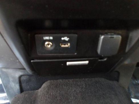 Used 2015 Ford F150 XLT w/ Equipment Group 301A Mid RWD image 23
