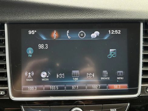 Used 2017 Buick Encore Sport Touring AWD/4WD image 17