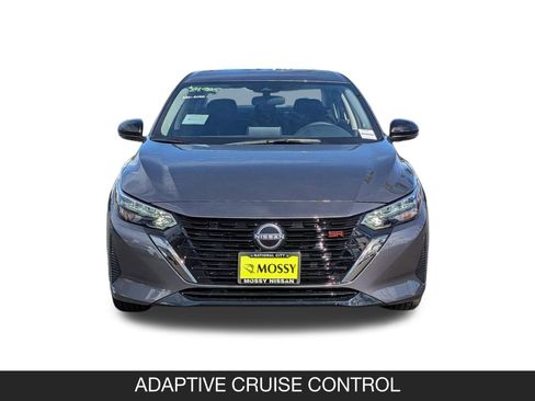 New 2025 Nissan Sentra SR image 2