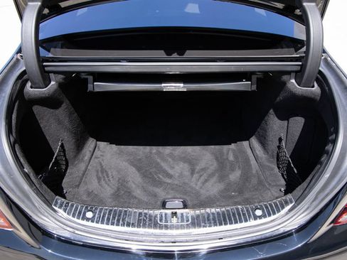 Used 2020 Mercedes-Benz S 560 Sedan image 35