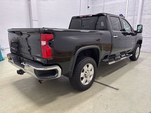 Used 2021 Chevrolet Silverado 3500 LTZ AWD/4WD image 4