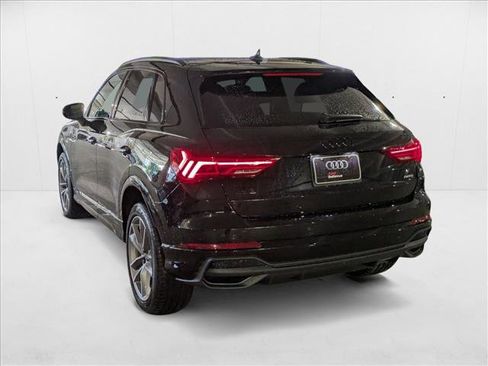 New 2025 Audi Q3 2.0T Premium image 8