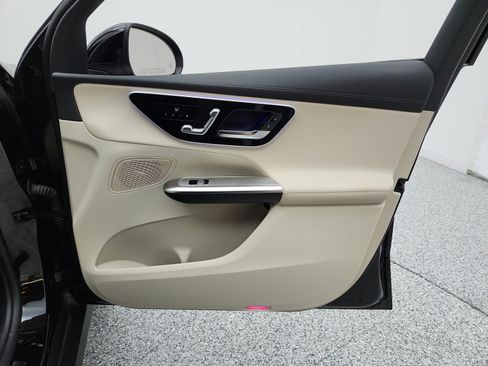 Used 2024 Mercedes-Benz GLC 300 image 20