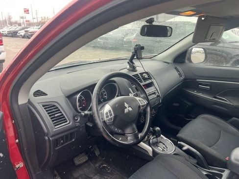 Used 2011 Mitsubishi Outlander Sport ES image 3