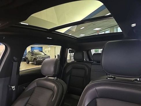 Used 2024 Lincoln Nautilus Reserve w/ Equipment Group 202A AWD/4WD image 34