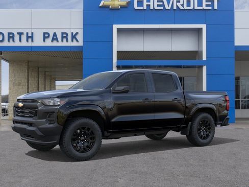 Used 2026 Chevrolet Colorado W/T w/ WT Custom Package RWD image 2