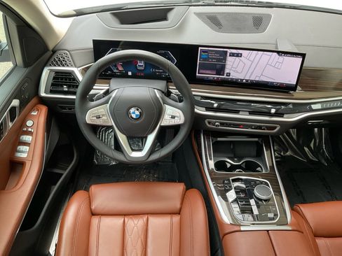 Used 2024 BMW X7 xDrive40i AWD/4WD image 33