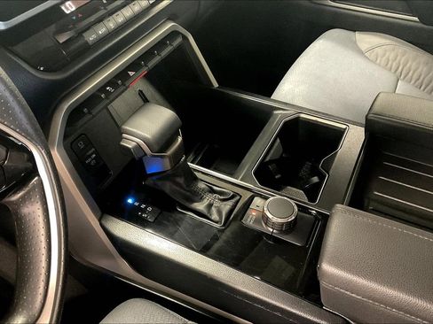 Used 2022 Toyota Tundra SR5 image 17