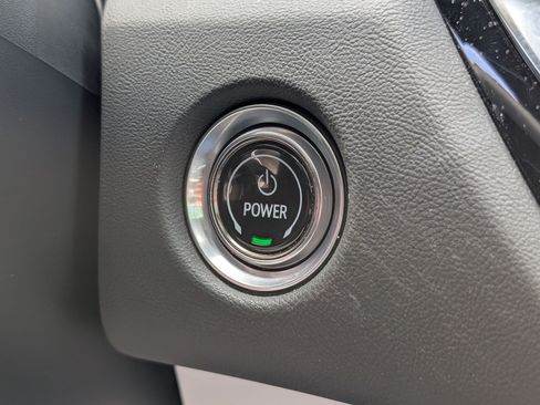 Used 2024 Cadillac Lyriq Luxury AWD/4WD image 18