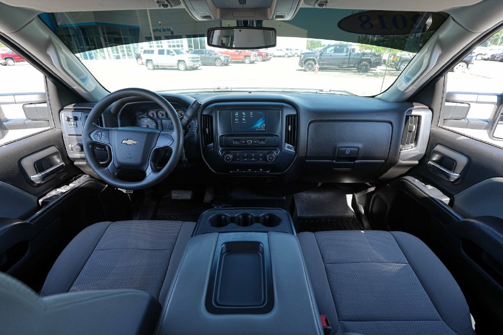Used 2018 Chevrolet Silverado 3500 W/T w/ WT Convenience Package AWD/4WD image 26