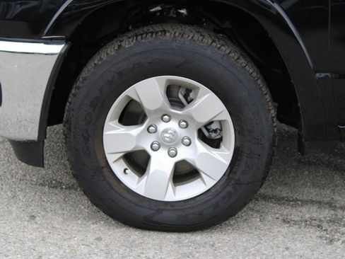 Used 2025 RAM 1500 Big Horn image 8