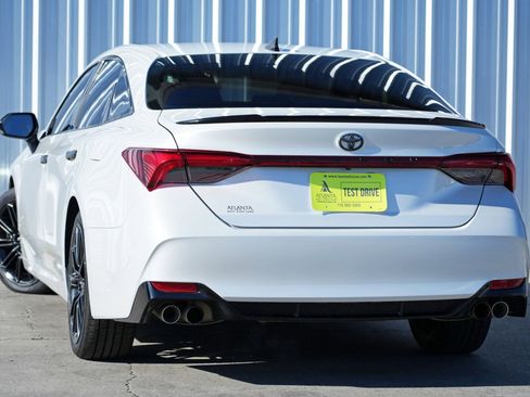 Used 2021 Toyota Avalon XSE image 5