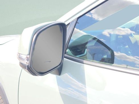Used 2021 Toyota RAV4 XLE w/ Convenience Package FWD image 27