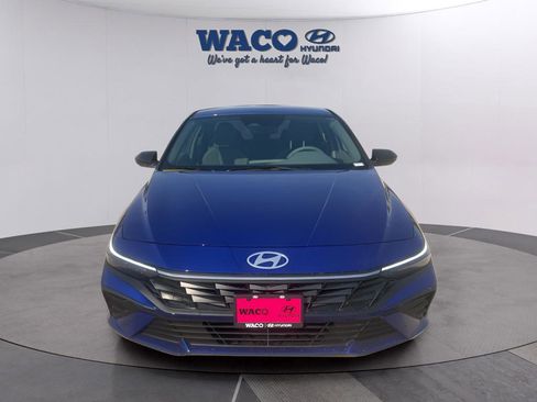Used 2025 Hyundai Elantra Sport image 1