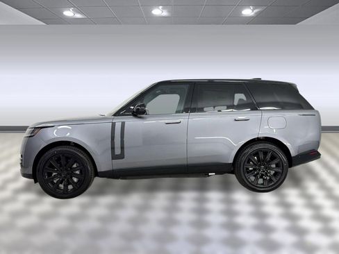 New 2026 Land Rover Range Rover SE image 2